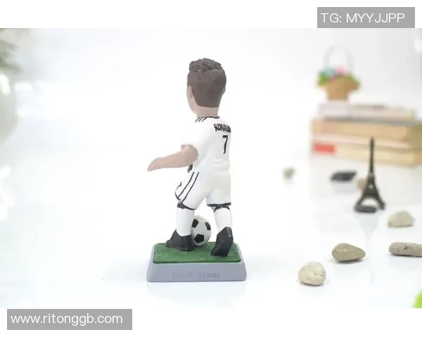 足球明星手办测评图鉴赏细致评析每位球星的魅力与工艺